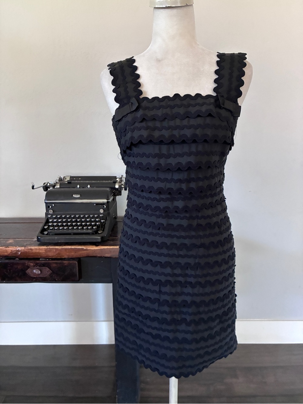 French Connection Racy Ric Rac Strappy Black Mini Dress - Size 2 - Picture 2 of 13